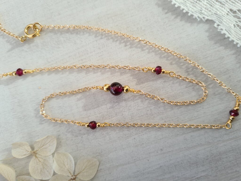 Gemmissime | Collier fait-main en pierres naturelles | Grenat Pierre de naissance janvier