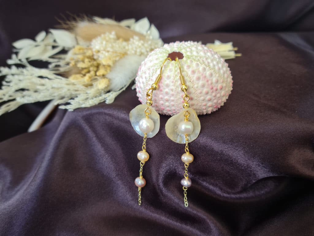 Gemmissime | Paire de Boucles d'oreille pendantes Coquillage véritable et Perles de culture